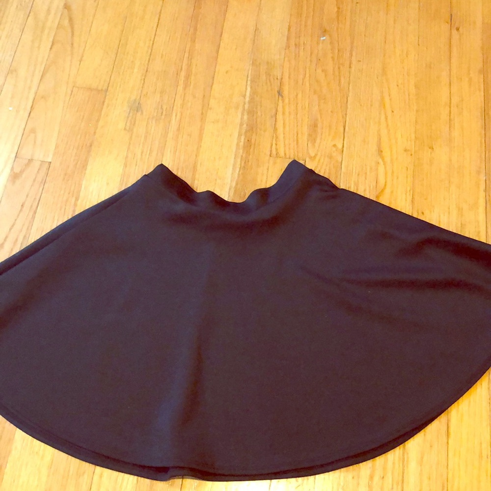 Black skater skirt